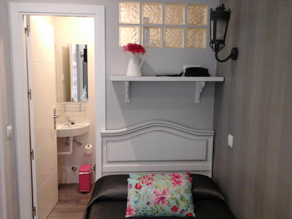 מדריד Hostal Don Alfonso מראה חיצוני תמונה