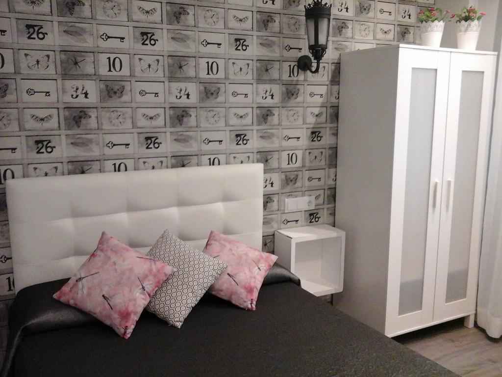 מדריד Hostal Don Alfonso מראה חיצוני תמונה