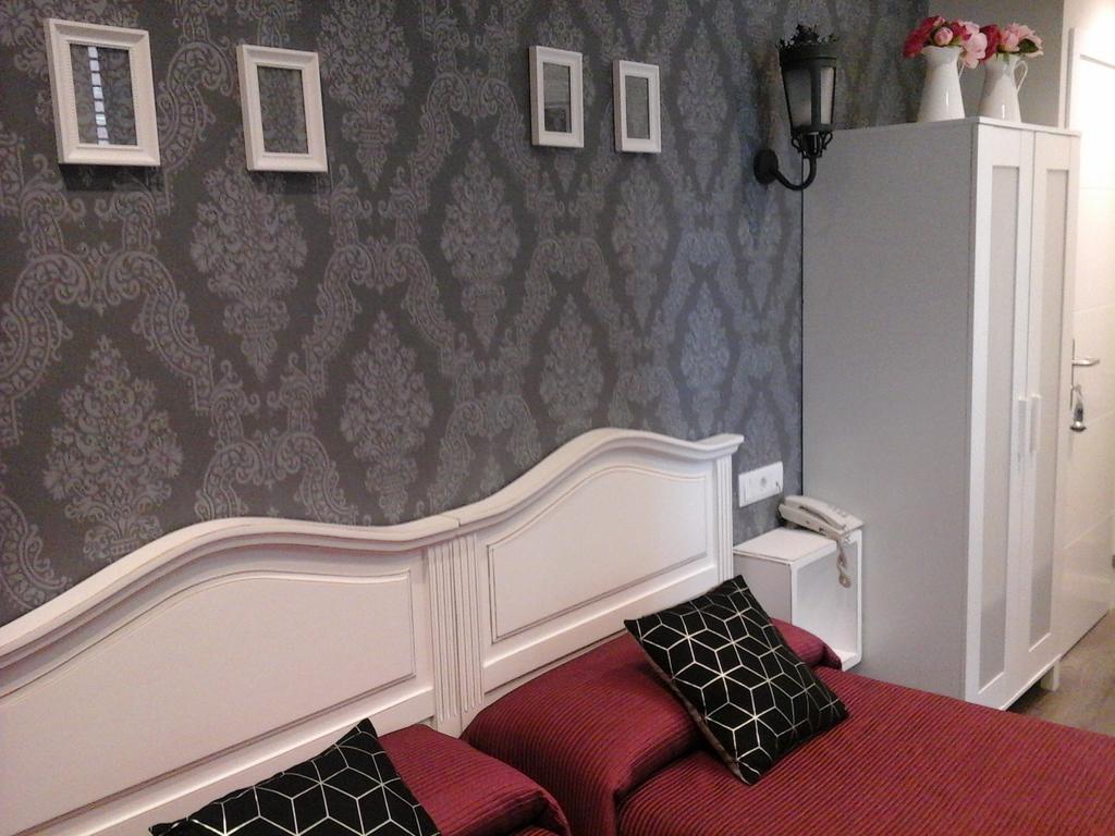 מדריד Hostal Don Alfonso מראה חיצוני תמונה