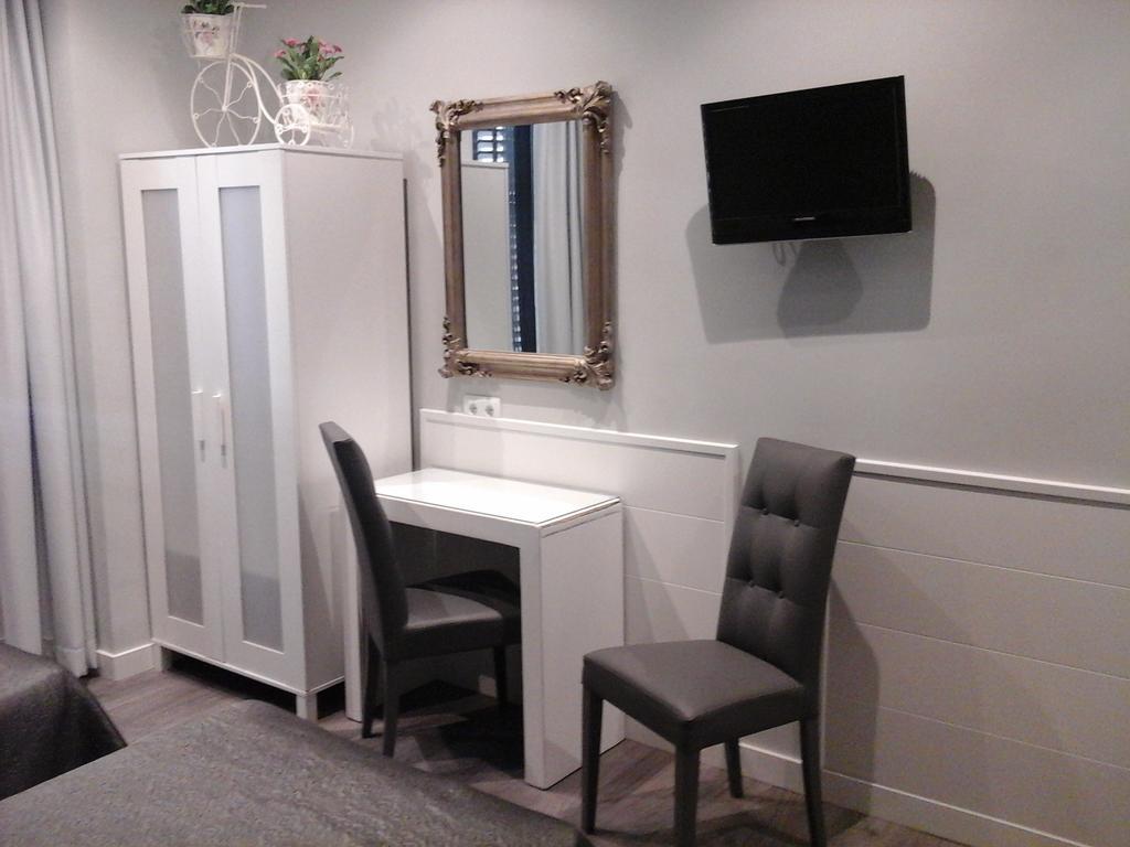 מדריד Hostal Don Alfonso מראה חיצוני תמונה